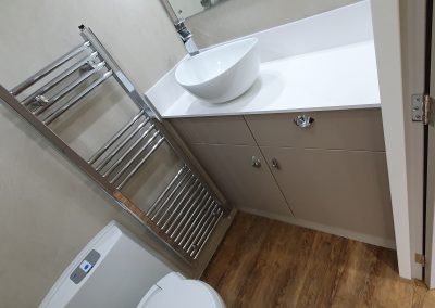 Kinkell Helios HGV - toilet and sink