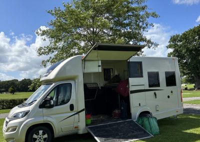 Aeos grey horsebox in use