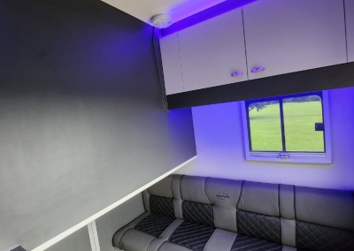 Aeos Freedom 45 Horsebox - day living area