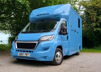 Aeos QV ST 3.5 Horsebox