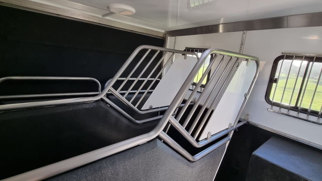 Stainless Steel in Horseboxes