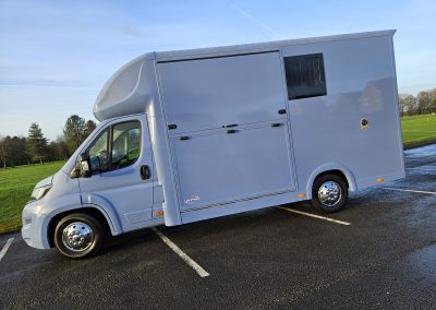 Aeos QV 45 horsebox in light blue by KPH