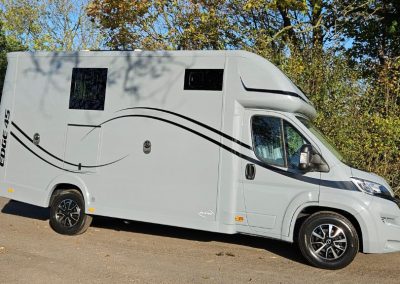 Aeos Edge 45 by KPH Horseboxes