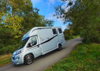 KPH Aeos Edge 45 horsebox - on location